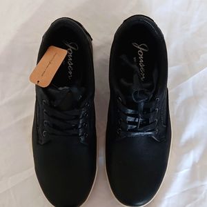 Jonsen in Milan luxury sneaker blank brand new